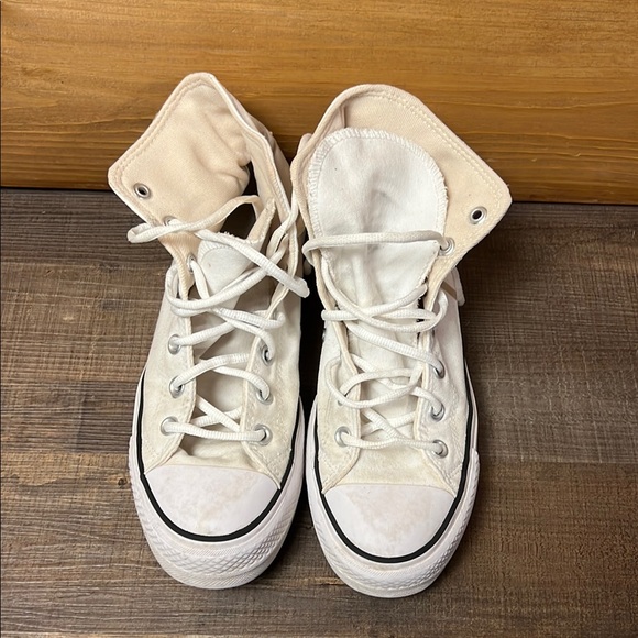 Converse Women’s Classic White High-Tops 8.5 Platform Chuck‎ Taylor All Star Y2K - Picture 1 of 12